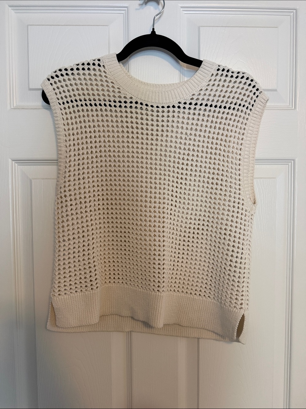 Abercrombie & Fitch Cream Open-Knit Sleeveless Sweater Vest